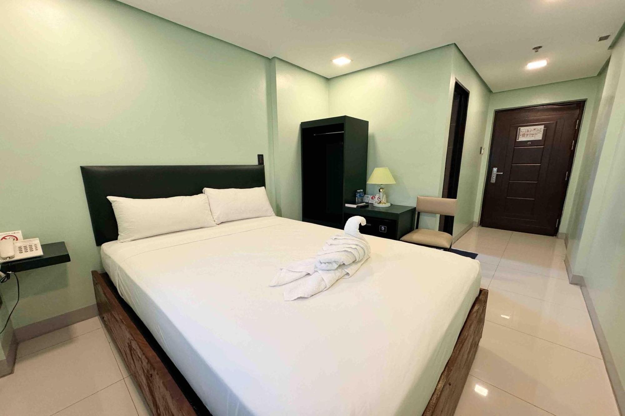 Belltower Csheli Suites Bantay - Vigan Exterior foto