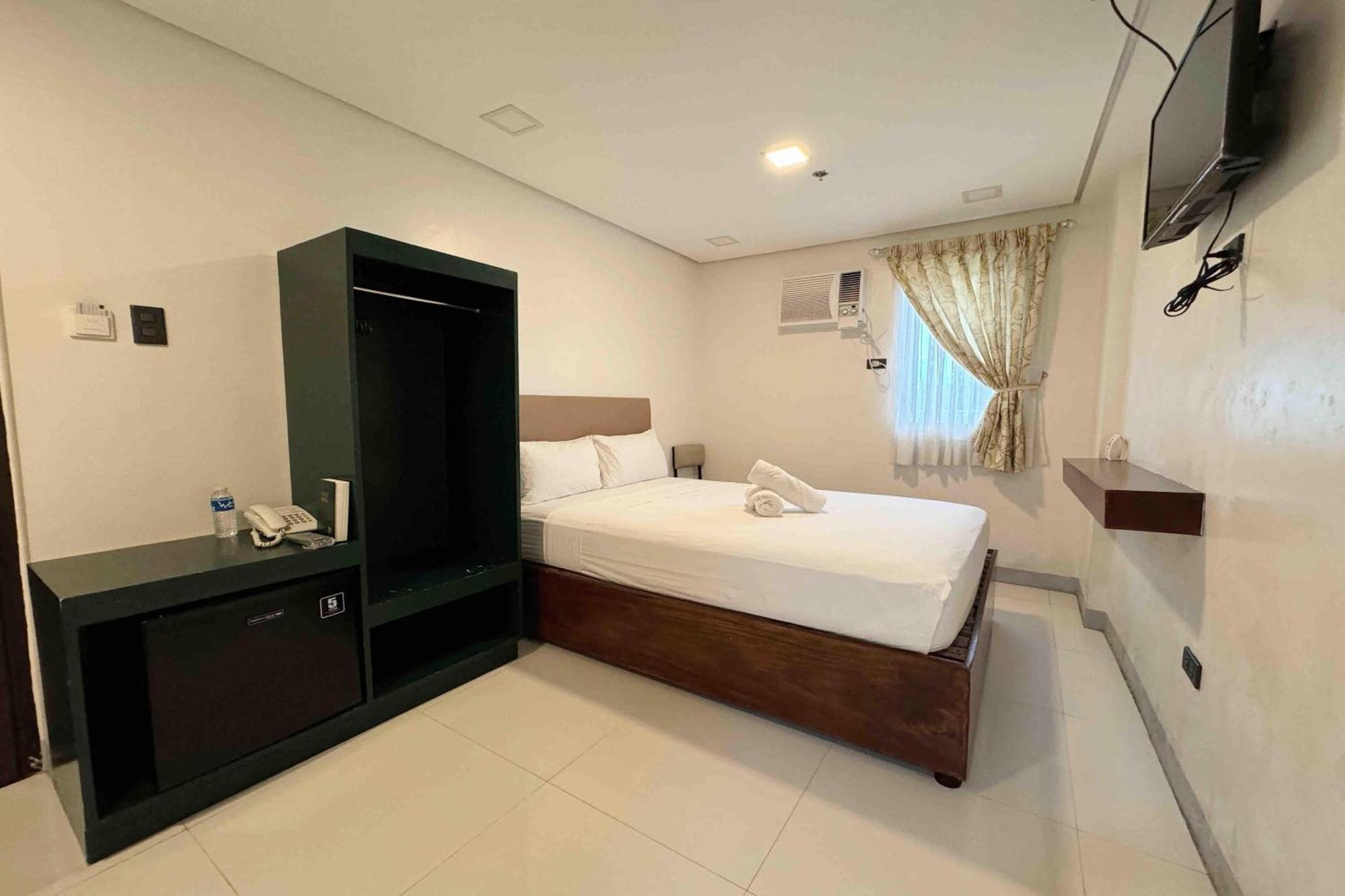 Belltower Csheli Suites Bantay - Vigan Exterior foto